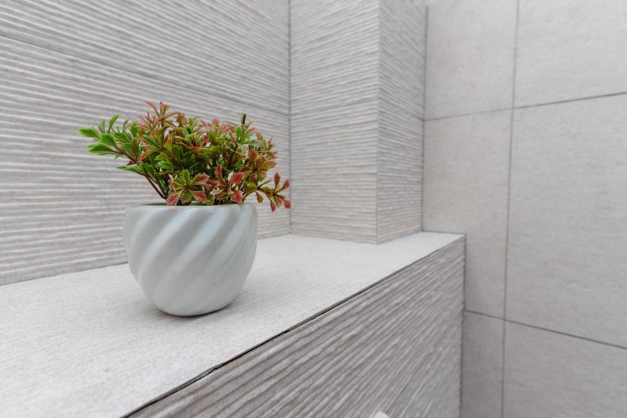 Sea Star Luxury Apartment コトル エクステリア 写真