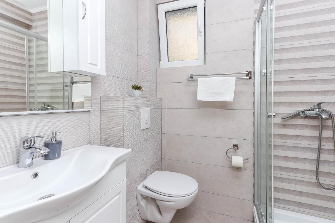 Sea Star Luxury Apartment コトル エクステリア 写真