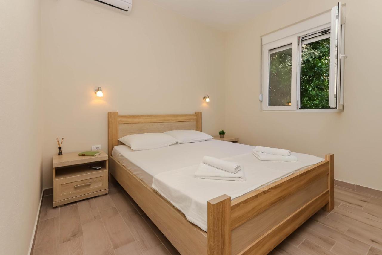 Sea Star Luxury Apartment コトル エクステリア 写真
