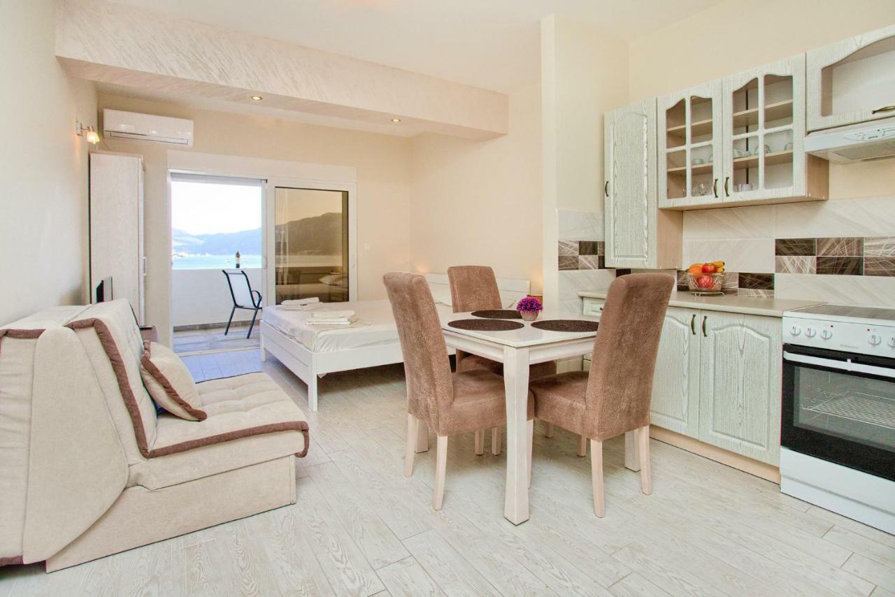 Sea Star Luxury Apartment コトル エクステリア 写真